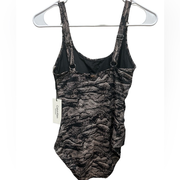 NWT Calvin Klein One Piece Swimsuit Size 6 - Picture 3 of 10